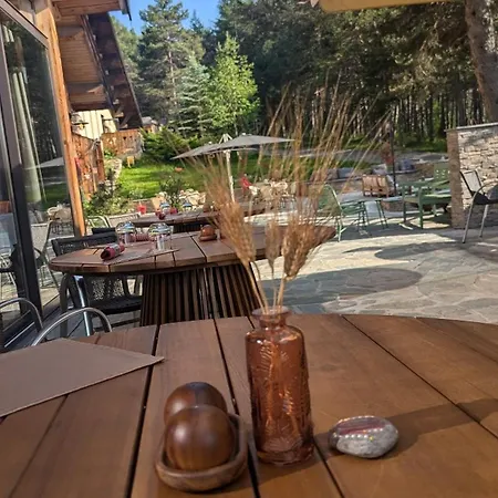 Domaine De L'adoux Hotel Montclar (Alpes-de-Haute-Provence)